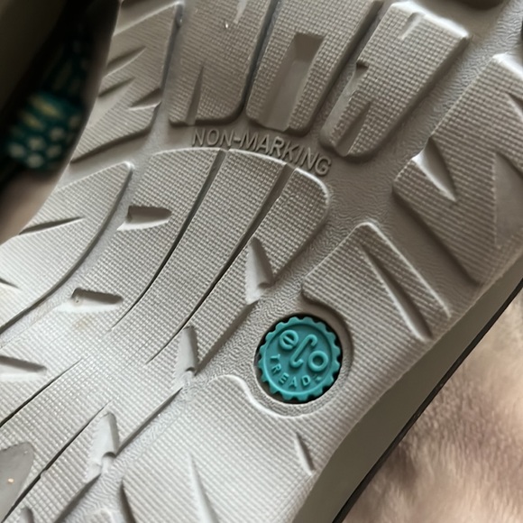 CHACO green - excellent condition - Picture 12 of 12